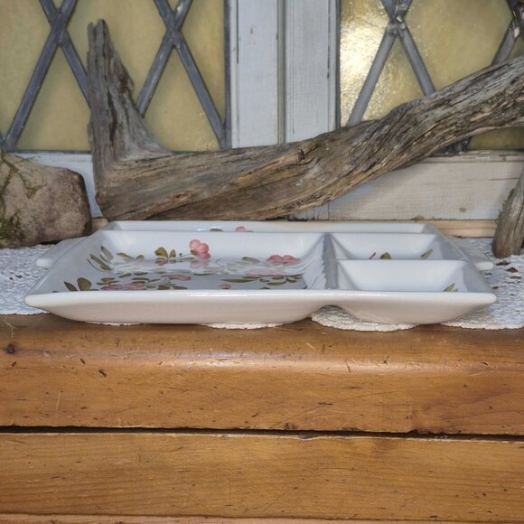 Vintage Divided Serving Tray - Picture 4 of 13
